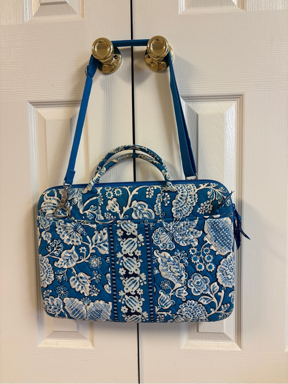 Vera Bradley Blue Lagoon Hard Sided Portfolio Laptop Case - Retired Pattern